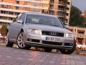 Audi A8 4.2 Quattro 2004 года